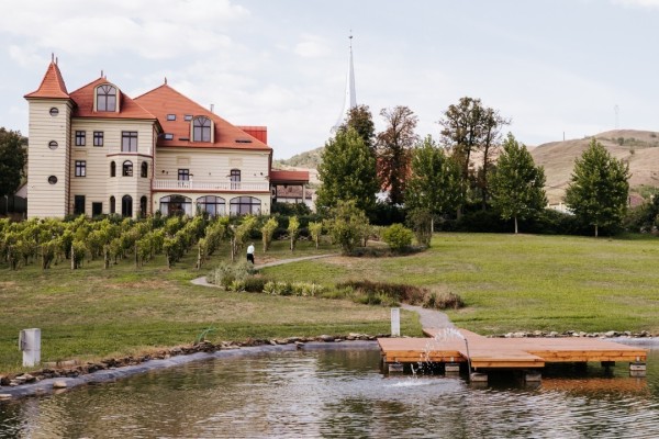 Crama Petry calimanesti