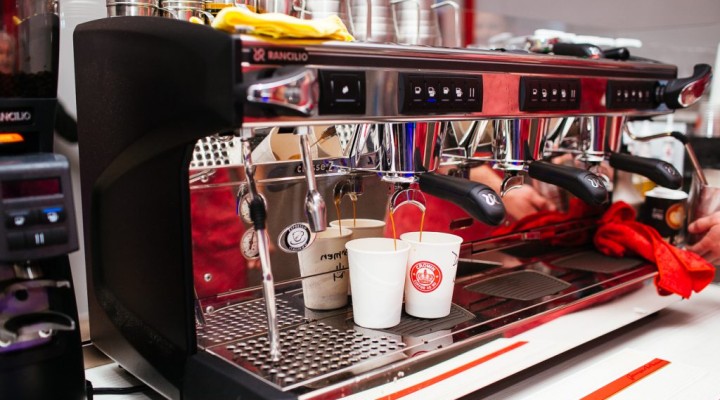 crown coffee to go out in mures